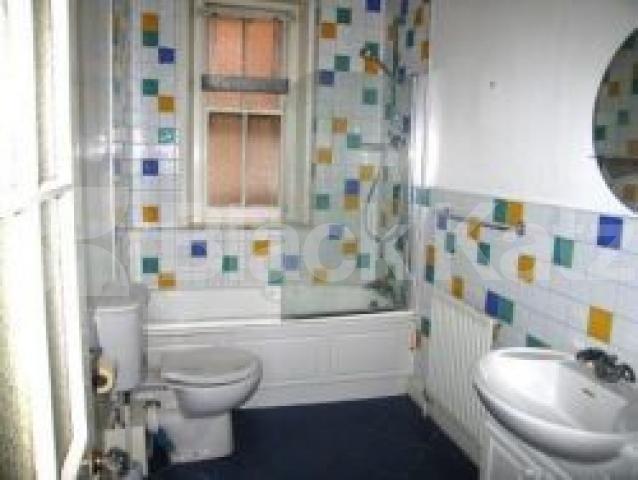 			2 Bedroom, 1 bath, 1 reception Flat			 Essendine Road, MAIDA VALE W9